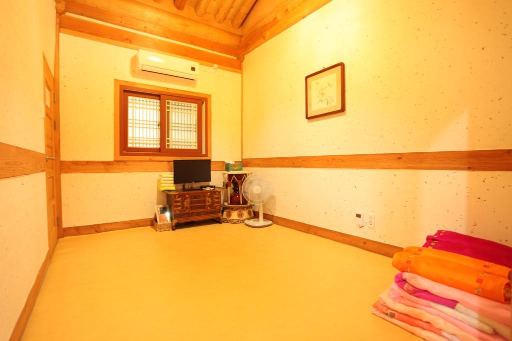 Jeonju Ye Da Won Hotel Exterior photo
